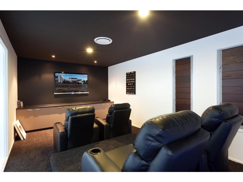 2016A The Boulevarde, Royal Pines Resort, Benowa QLD 4217