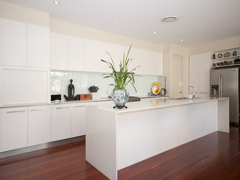 1041 Lakeview Terrace, Benowa QLD 4217