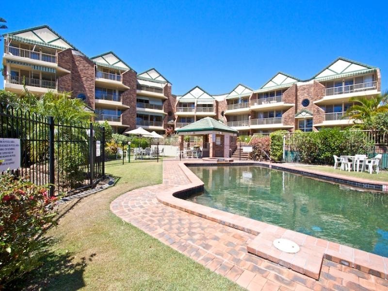 4-146 Pacific Parade, Bilinga QLD 4225