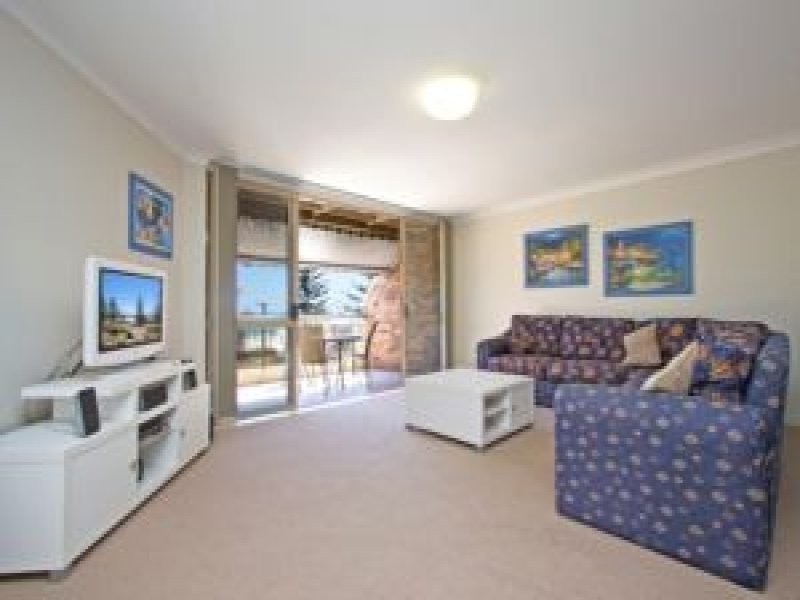 4-146 Pacific Parade, Bilinga QLD 4225