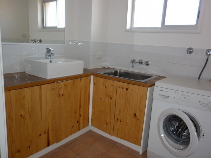 6/5 Douglas Street, Kirra QLD 4225