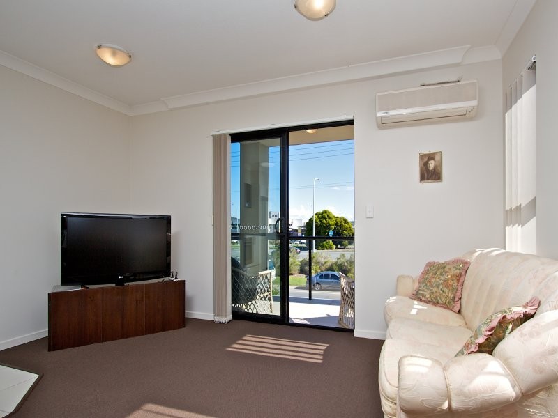 7/111-113 Golden Four Drive, Bilinga QLD 4225