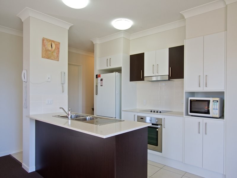 7/111-113 Golden Four Drive, Bilinga QLD 4225