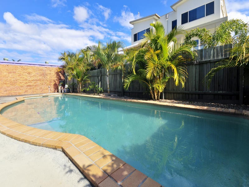 216 Pacific Parade, Bilinga QLD 4225