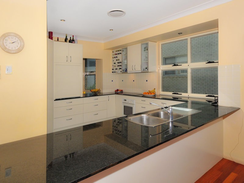 216 Pacific Parade, Bilinga QLD 4225