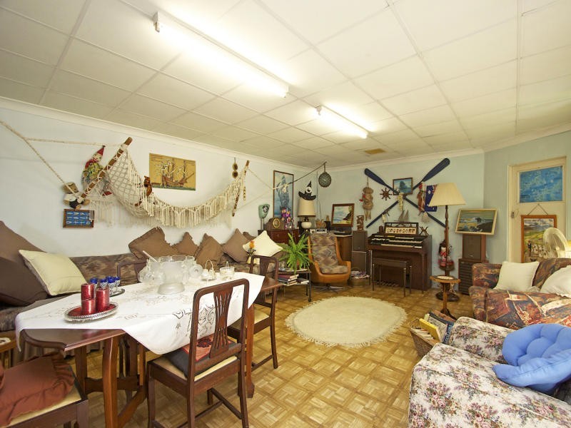 14 Tweed Street, Coolangatta QLD 4225