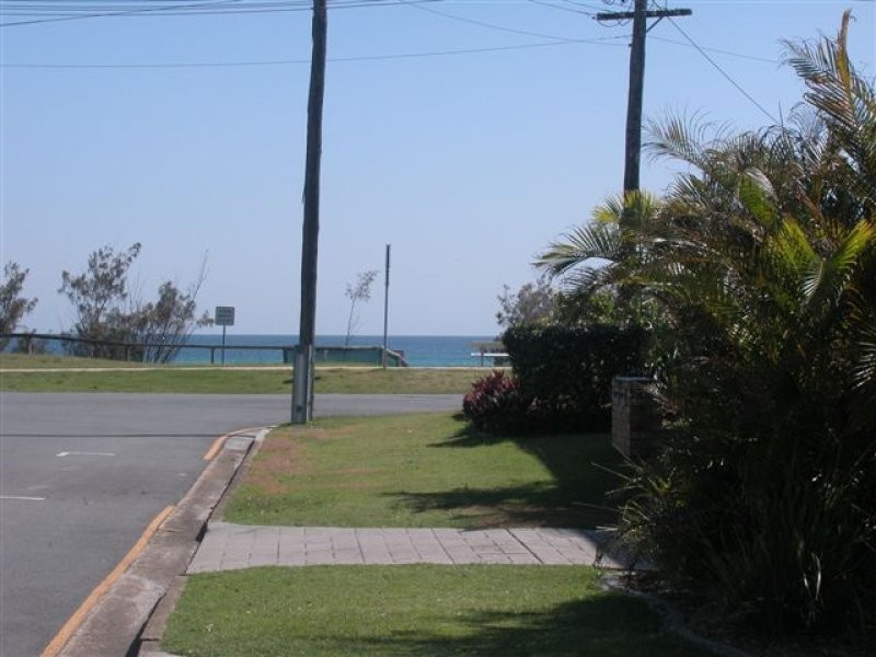 2/4 Johnston Street, Bilinga QLD 4225