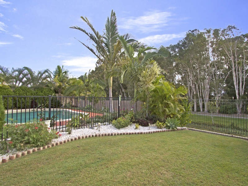 15 Foxhill Place, Banora Point NSW 2486