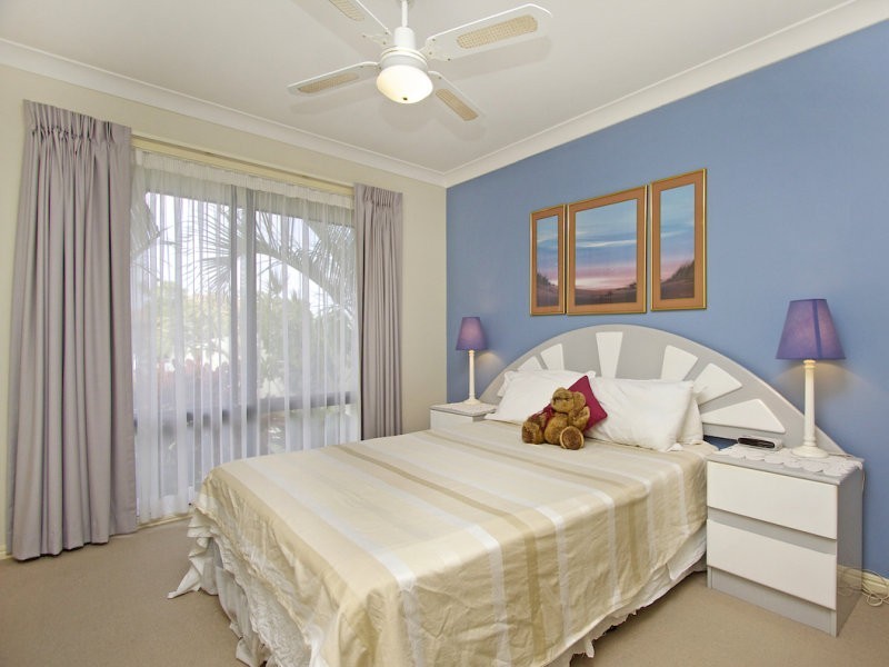 15 Foxhill Place, Banora Point NSW 2486