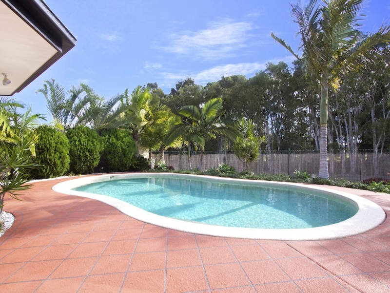 15 Foxhill Place, Banora Point NSW 2486