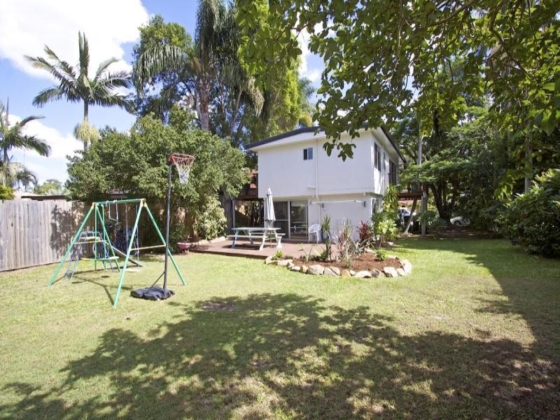 20 St Kilda Crescent, Tweed Heads West NSW 2485