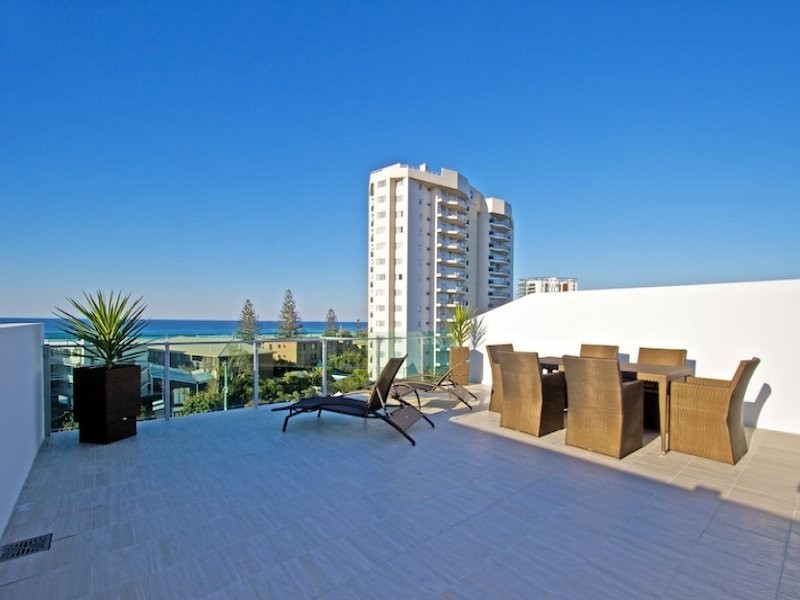 13-9 ‘South Beach’ South Street, Kirra QLD 4225