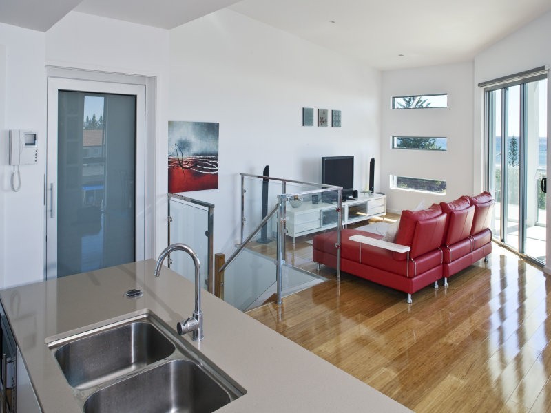 1/94 Pacific Parade, Bilinga QLD 4225