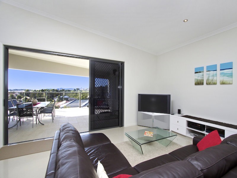 16 Daintree Close, Banora Point NSW 2486