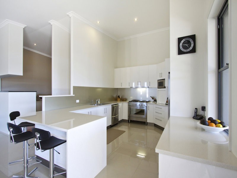 16 Daintree Close, Banora Point NSW 2486