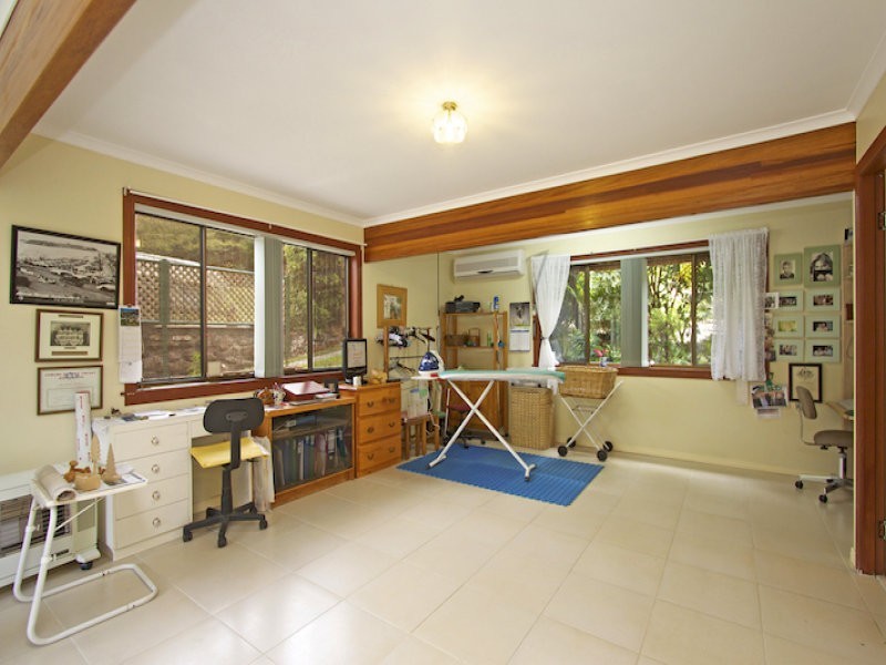 27 Glen Ayr Drive, Banora Point NSW 2486