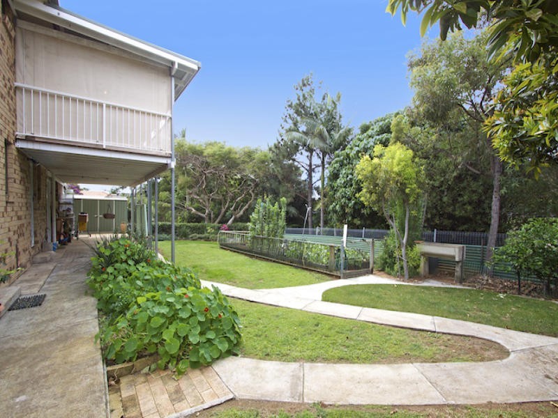 27 Glen Ayr Drive, Banora Point NSW 2486