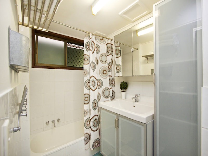 2/20 Pacific Parade, Bilinga QLD 4225