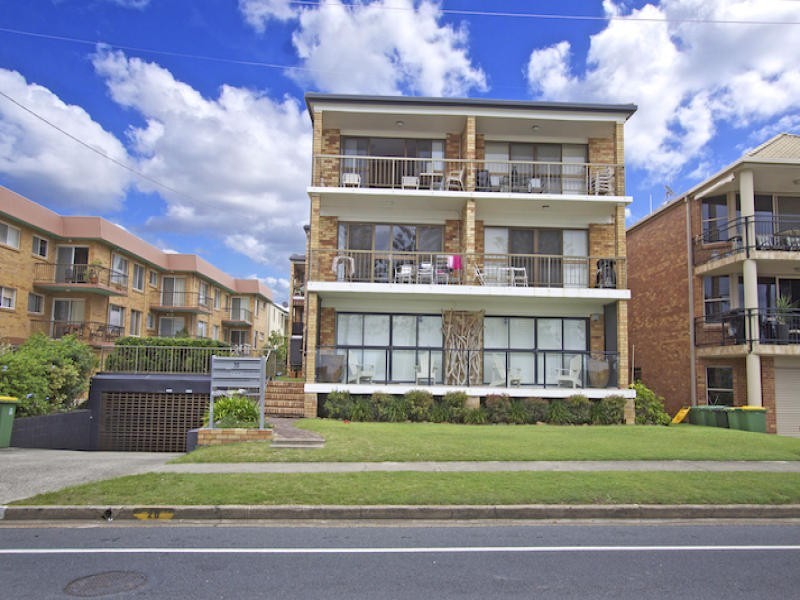 2/20 Pacific Parade, Bilinga QLD 4225