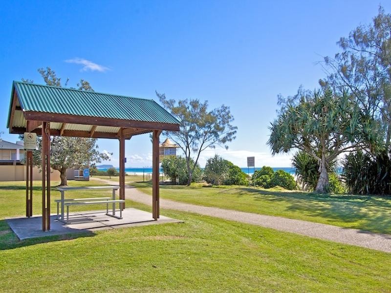 2/20 Pacific Parade, Bilinga QLD 4225