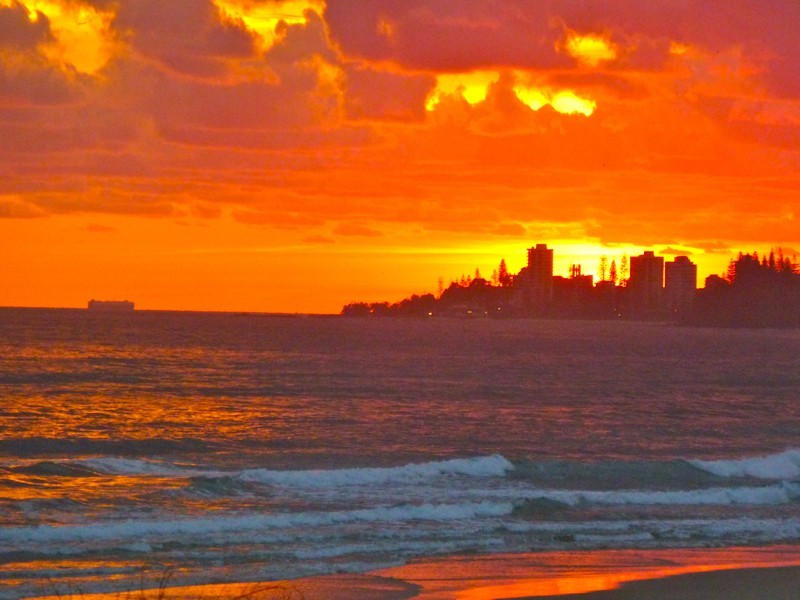 289A Golden Four Drive, Bilinga QLD 4225