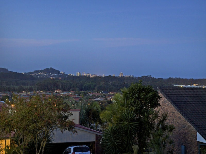 1/18 Satinash Terrace, Banora Point NSW 2486