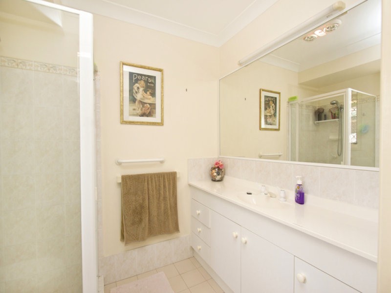 1/18 Satinash Terrace, Banora Point NSW 2486