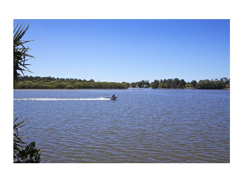 219 Kirkwood Road, Tweed Heads South NSW 2486