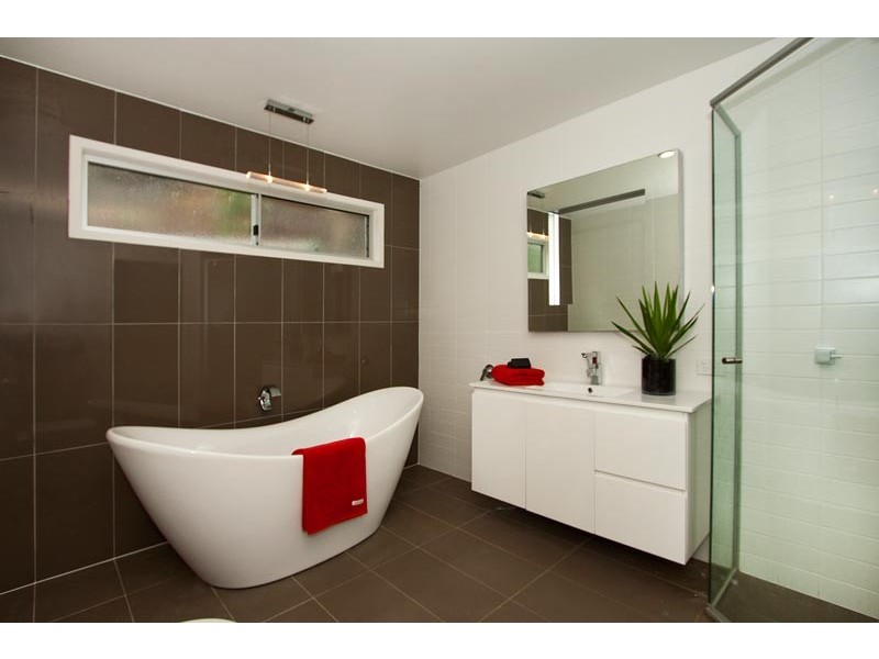 24 Vail Court, Bilambil Heights NSW 2486