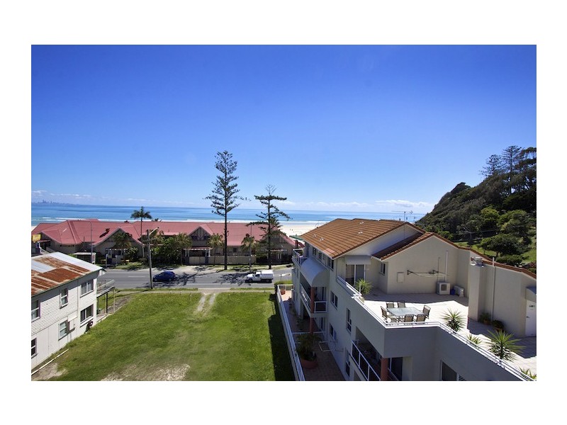 16 Marine Parade, Kirra QLD 4225