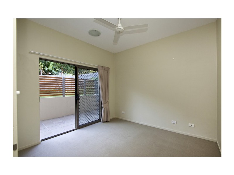 3/77 McLean Street, Coolangatta QLD 4225