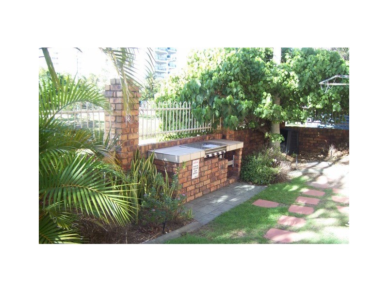 2/15-17 South Street, Kirra QLD 4225