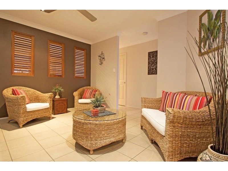 7 Mourne Terrace, Banora Point NSW 2486