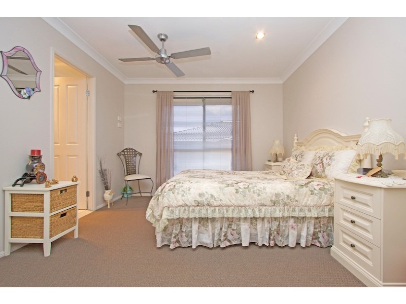 7 Mourne Terrace, Banora Point NSW 2486