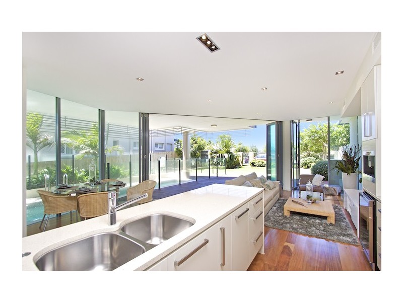 101/46 Pacific Parade ‘Kirra Wave’, Bilinga QLD 4225