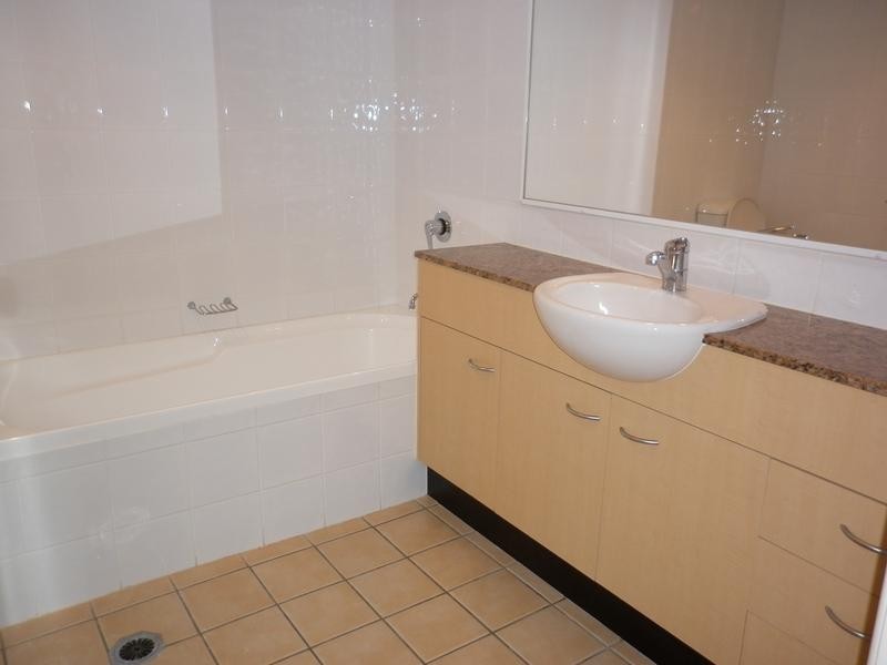 204/4-10 Douglas Street, Kirra QLD 4225