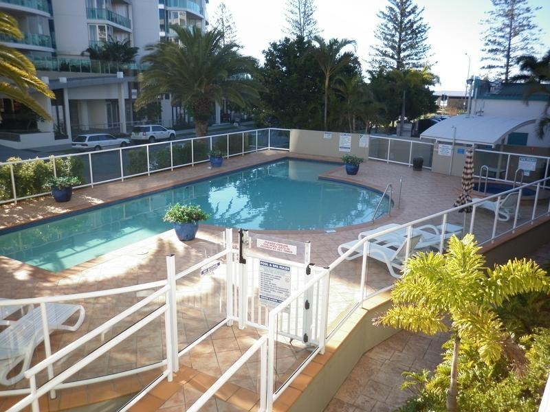 204/4-10 Douglas Street, Kirra QLD 4225