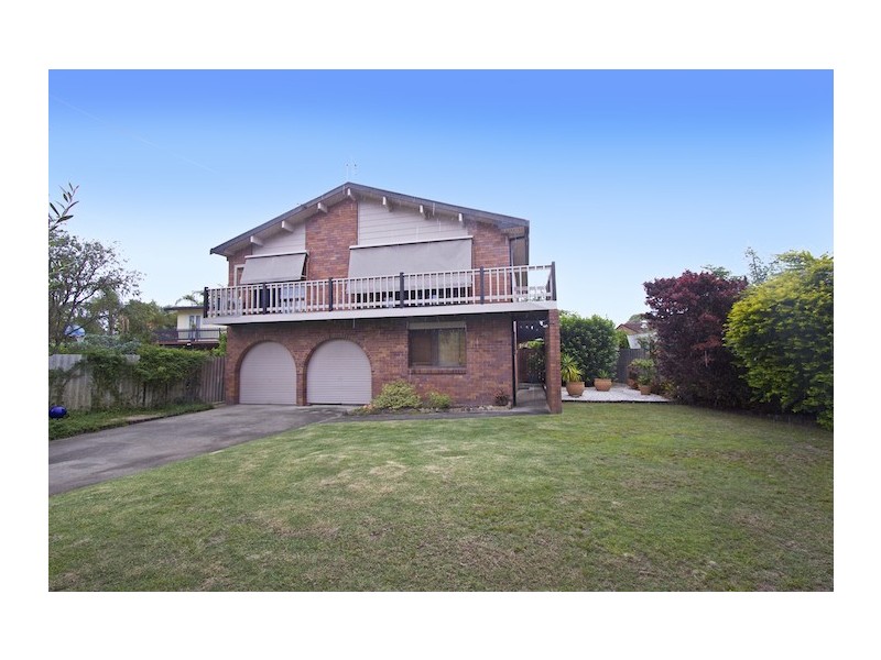 11 Pelican Place, Tweed Heads West NSW 2485