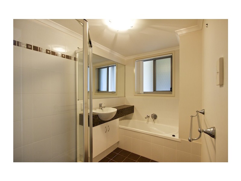 7/50 Miles Street, Coolangatta QLD 4225