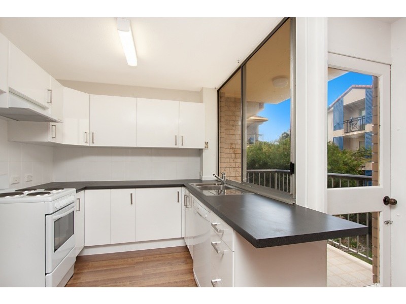4/46 Coolangatta Road, Kirra QLD 4225