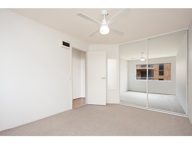 4/46 Coolangatta Road, Kirra QLD 4225