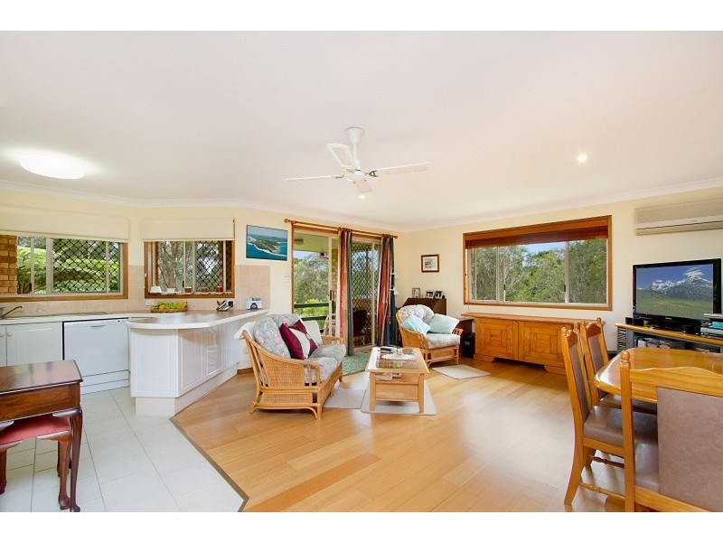 7 Tathra Glen, Ocean Shores NSW 2483