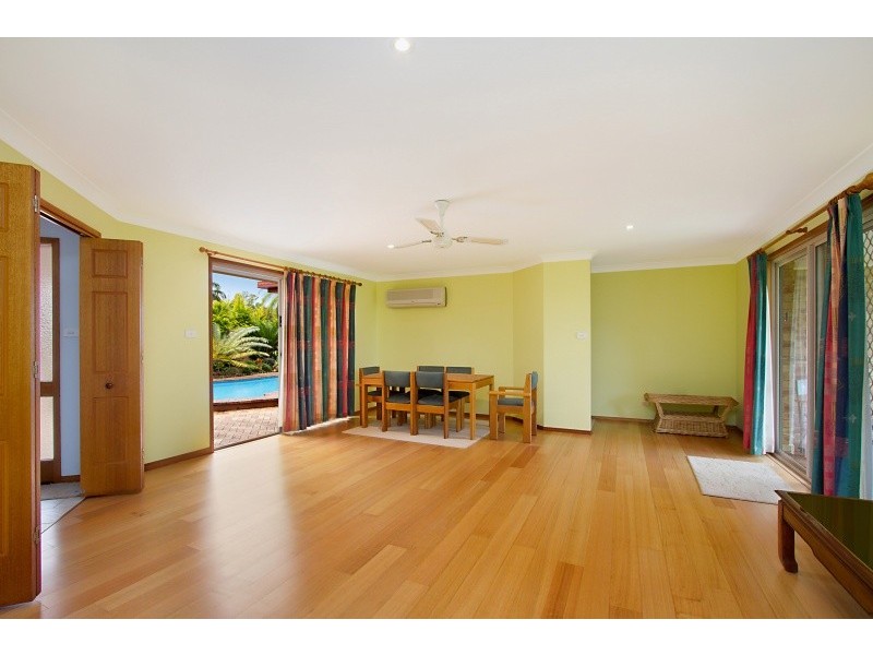 7 Tathra Glen, Ocean Shores NSW 2483