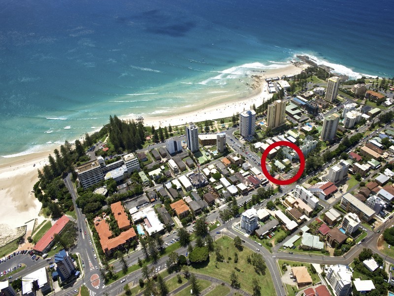 239 Boundary Street, Rainbow Bay QLD 4225