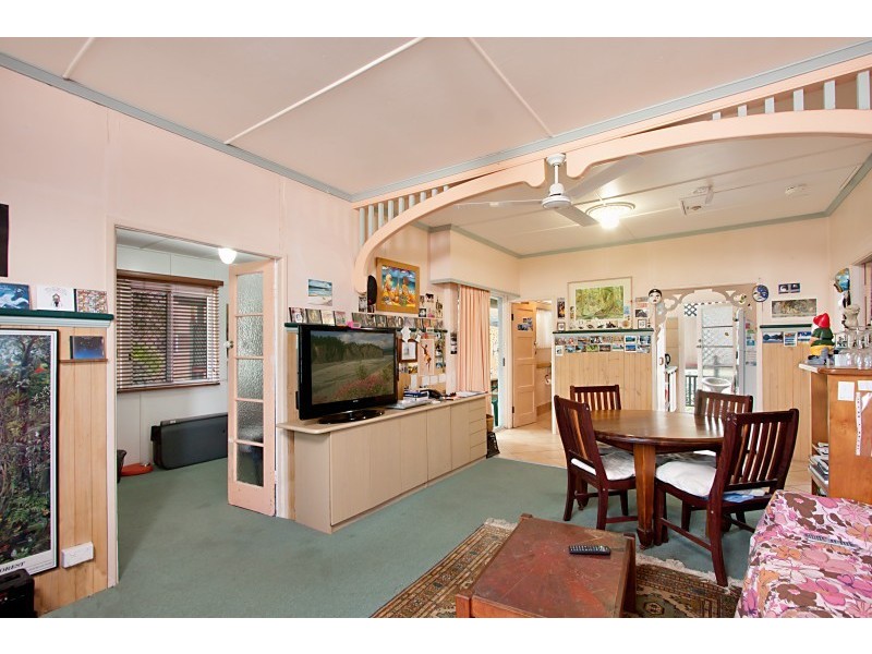 239 Boundary Street, Rainbow Bay QLD 4225