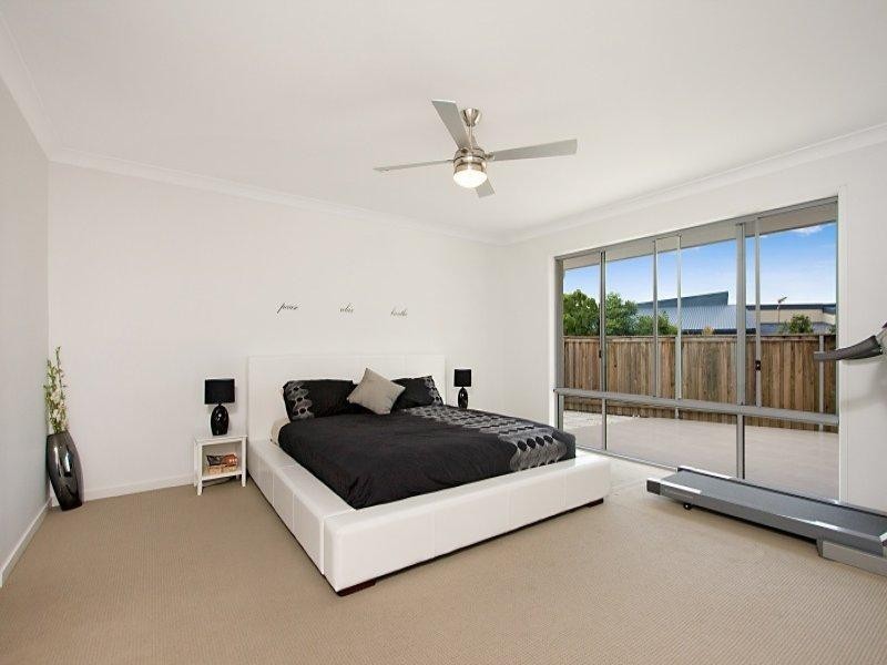 82 Botanical Circuit, Banora Point NSW 2486