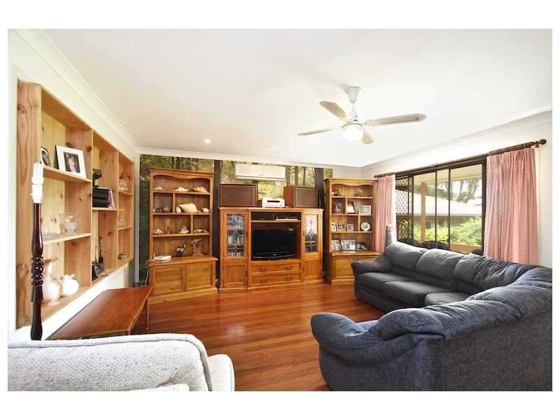 111 Pioneer Parade, Banora Point NSW 2486
