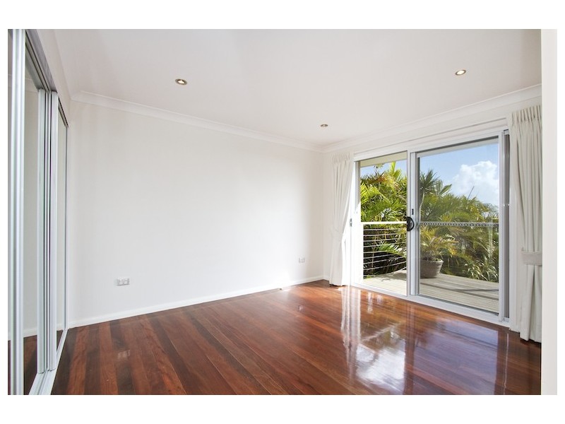 11 Hibiscus Parade, Banora Point NSW 2486