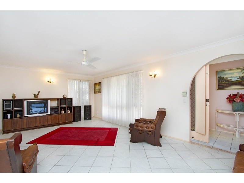 25 Plover Place, Tweed Heads West NSW 2485