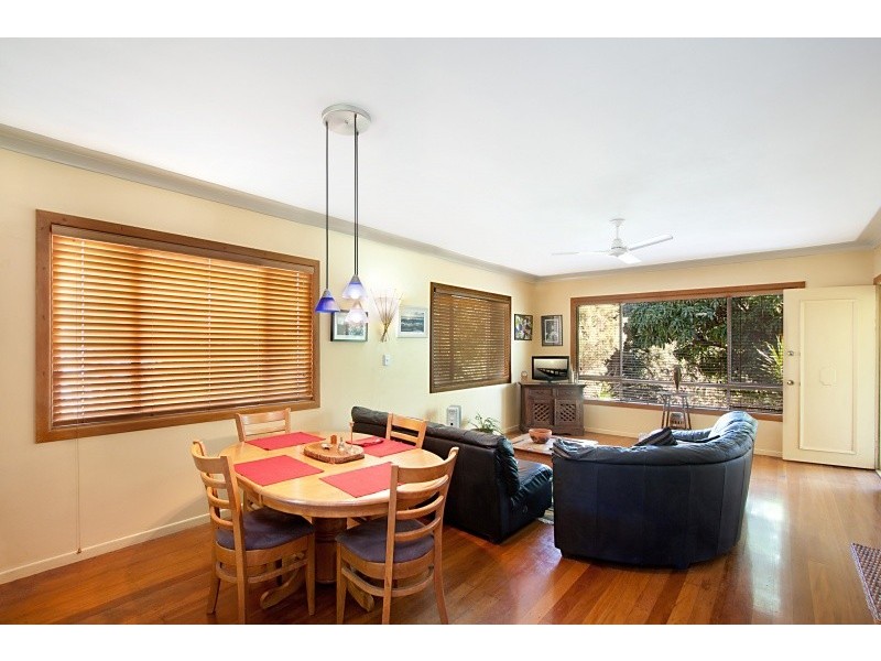 6 Inala Ave, Tugun QLD 4224